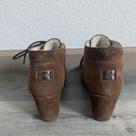 TOMS Ankle Booties Suede Wedge Shoes Brown Sherling 9 Women’s - Picture 7 of 9